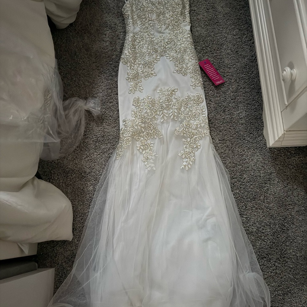 Blondie Nites White Dress with Gold Detailing